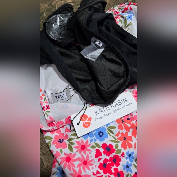 Kate Kasin 2025 Two Piece Tankini #801 - Picture 4 of 13